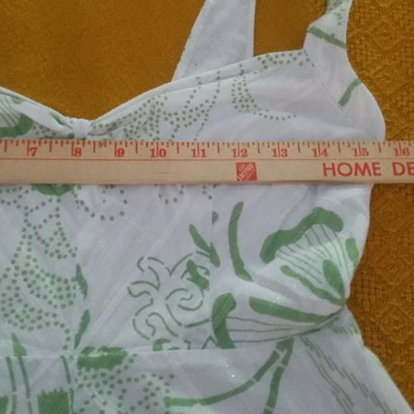 GUESS sundress lime green and white. Floral design - Picture 8 of 10